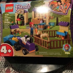 Lego Friends Mia’s Foal Stable
